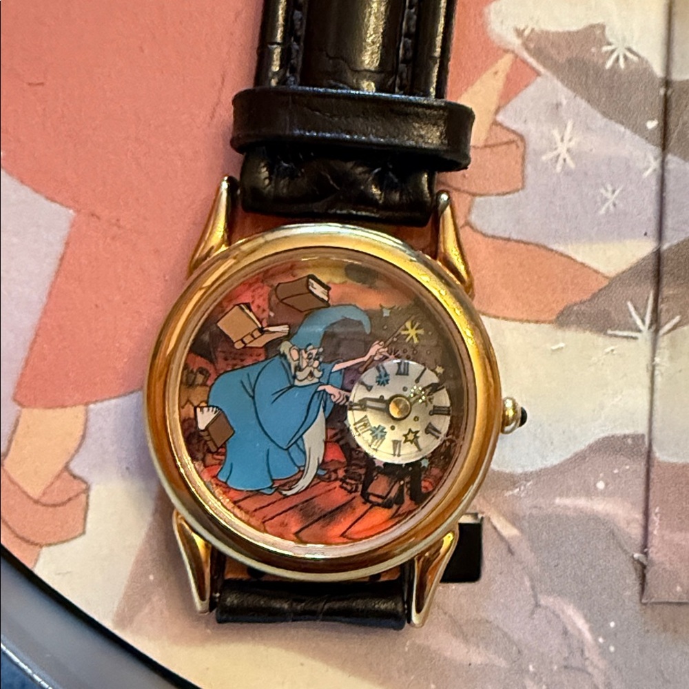 Vintage Disney Sword in the Stone Fossil Watch - Picture 3 of 6